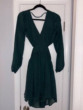 Long Sleeve Deep Green V-Neck Dress with Subtle Shimmer